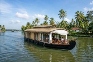 Read more about the article Kerala backwaters guide 2026: houseboats, best regions, and what foreign tourists need to know